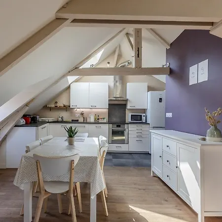 아파트 Le Puits De Lumiere - Inverted Duplex - 6p- Full Historic Center